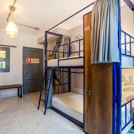 Hotel Socialtel 3*
